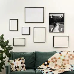 Love, Framed