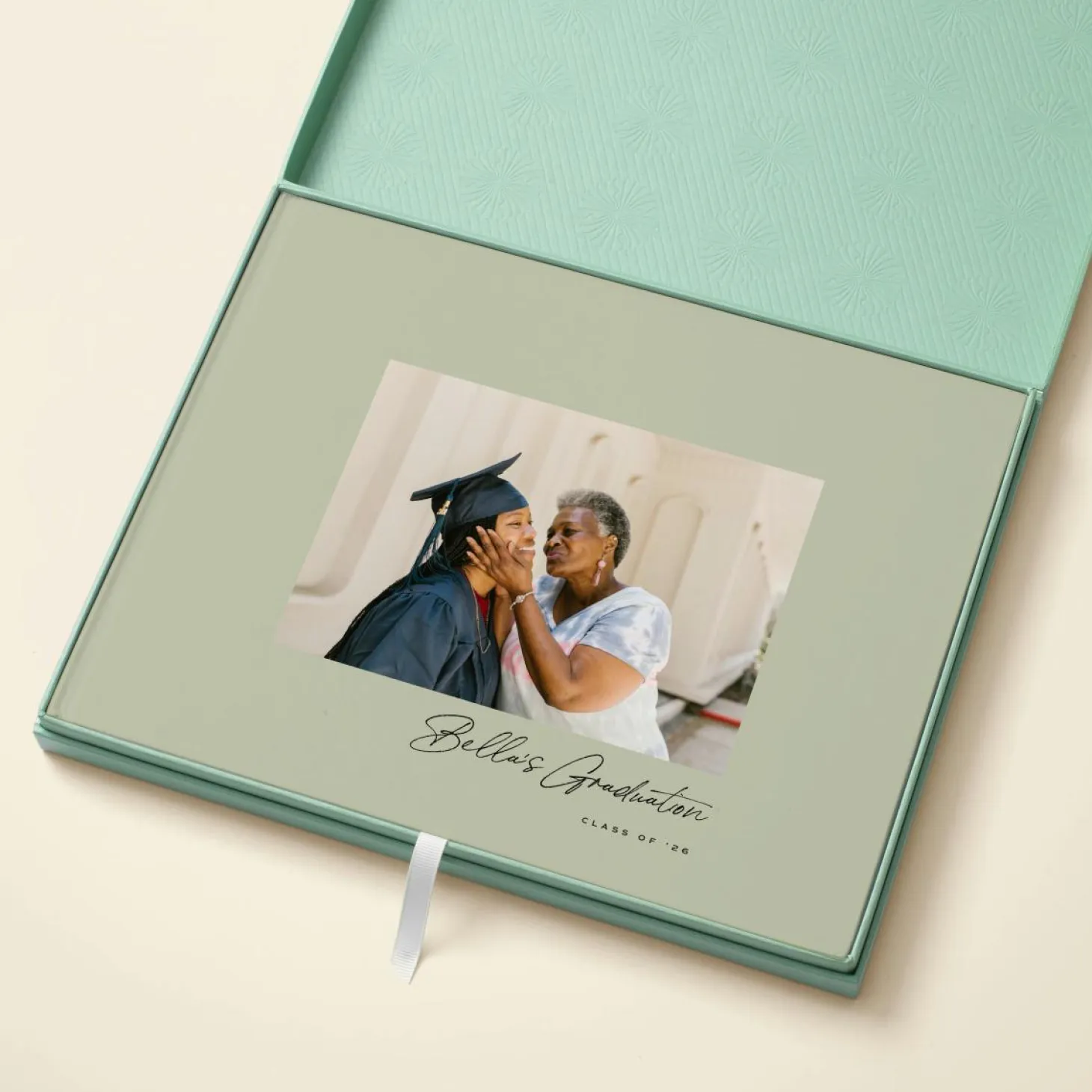 The Graduation Minimalist