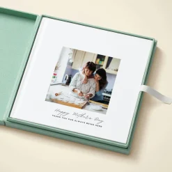 The Mother's Day Minimalist