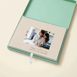The Mother's Day Minimalist