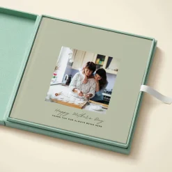 The Mother's Day Minimalist