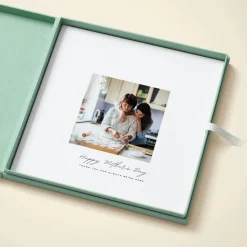 The Mother's Day Minimalist
